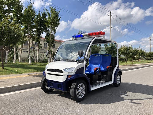 四座無(wú)門(mén)巡邏車(chē)